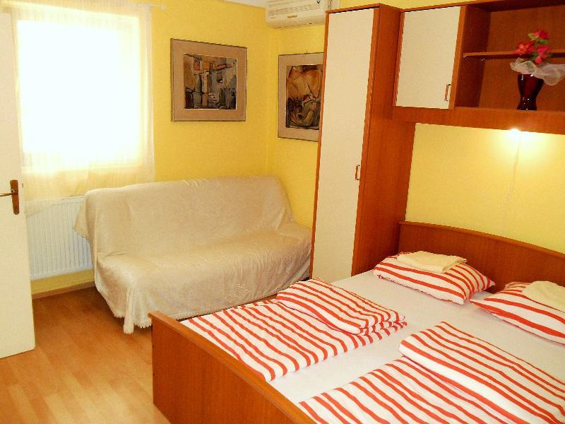 Apartments Kestenovi Dvori Opatija Buitenkant foto