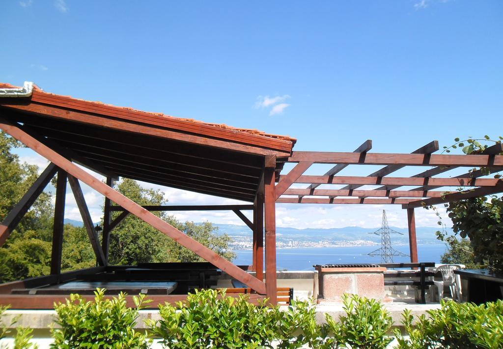 Apartments Kestenovi Dvori Opatija Buitenkant foto