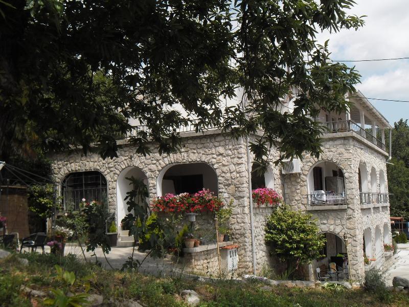 Apartments Kestenovi Dvori Opatija Buitenkant foto